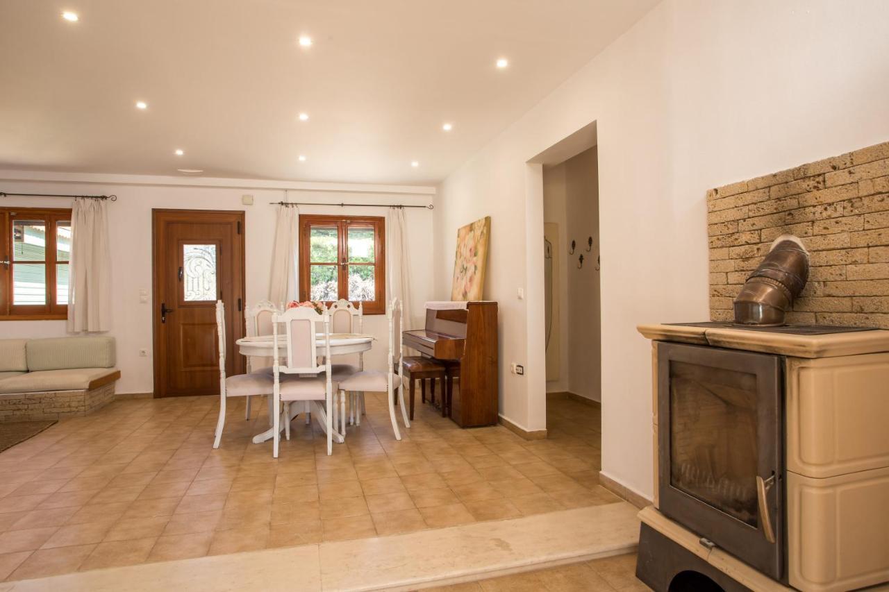 Emarmene With Private Pool Near Rhodes Town & Airport